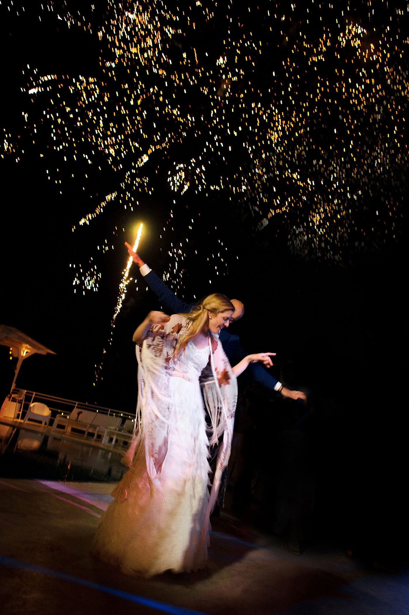 couple dancing in a wedding at Ios palace hotel