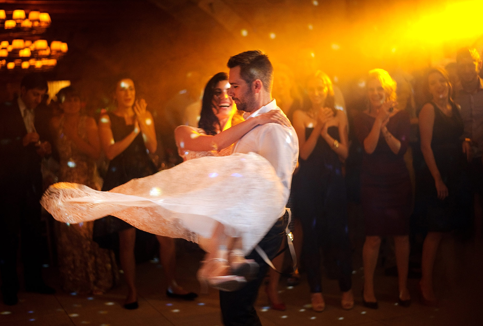 wedding at pyrgos petreza | documentary wedding photographer greece