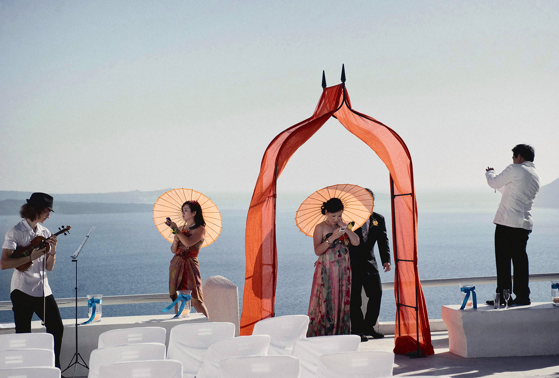 Oia Santorini wedding photography |  oia suites wedding 