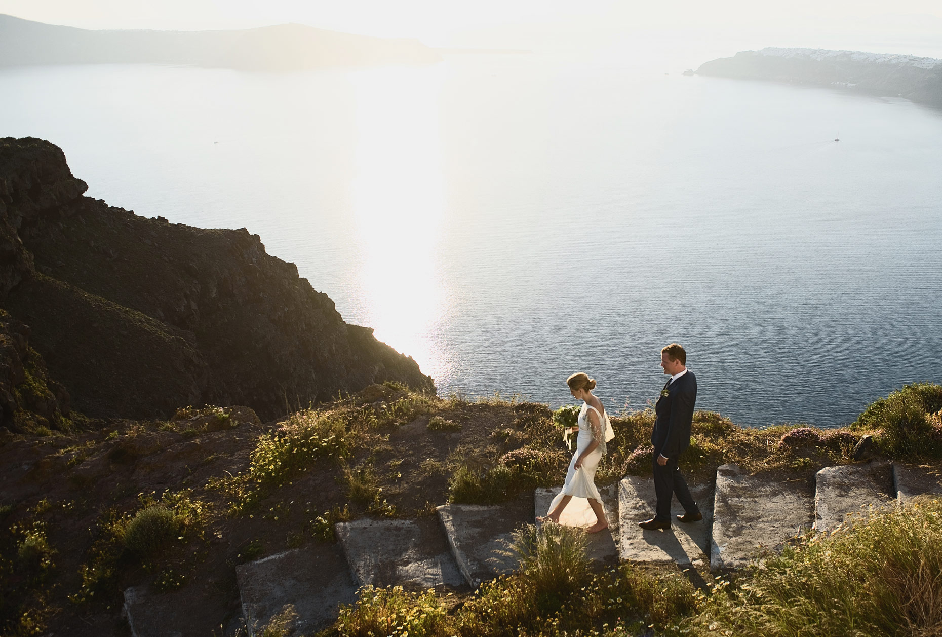 storytelling wedding photographer Santorini