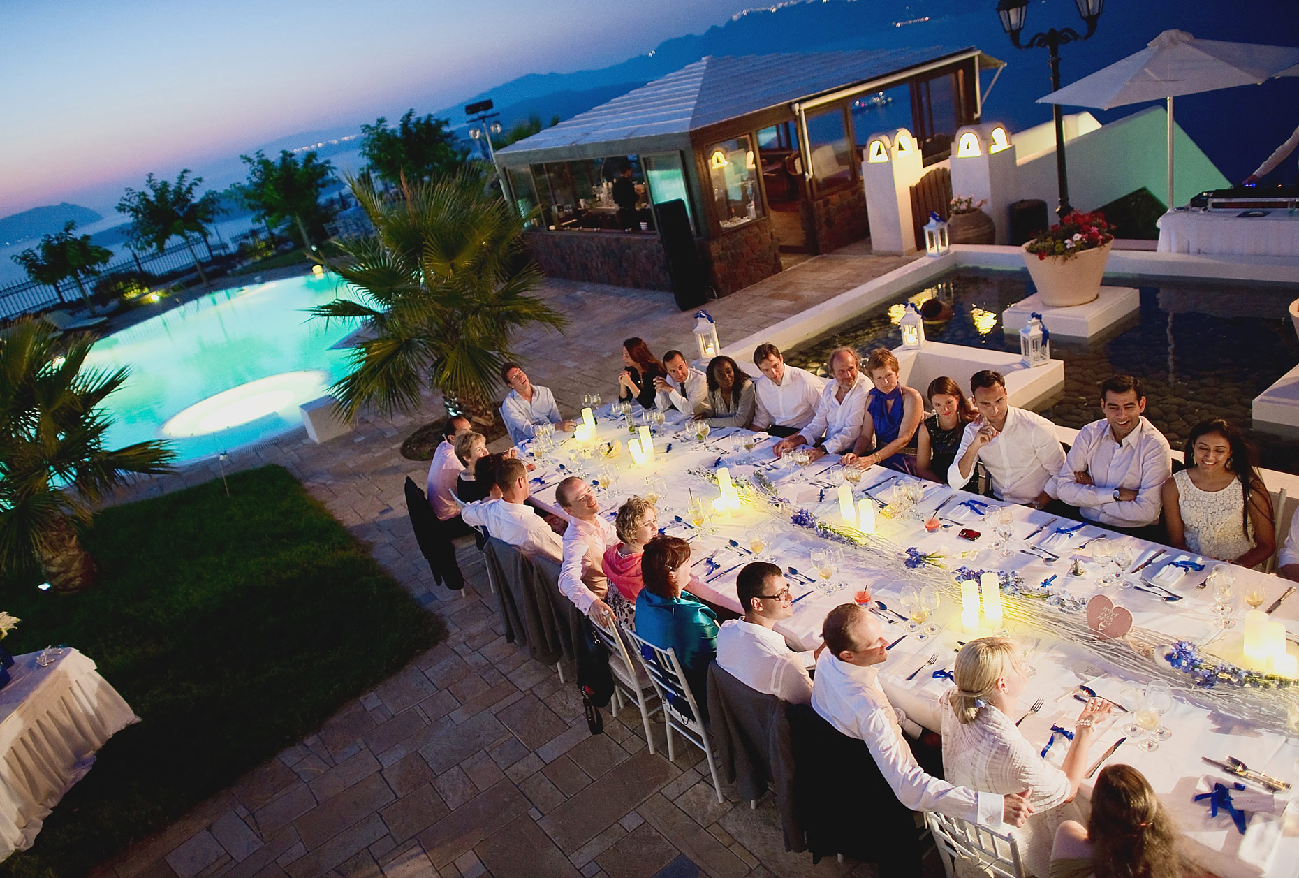 documentary wedding photographer santorini
