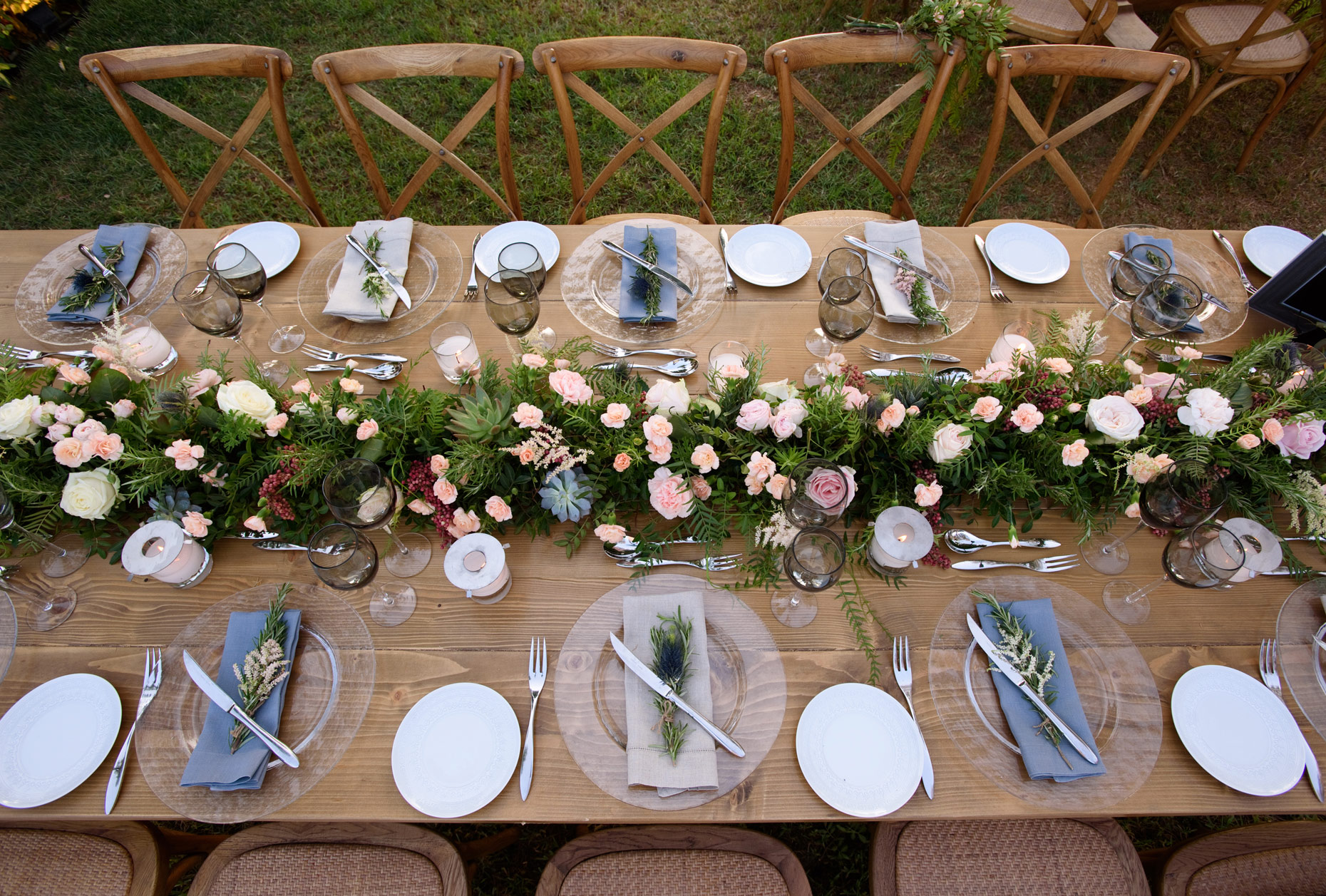 decoration at island art and taste