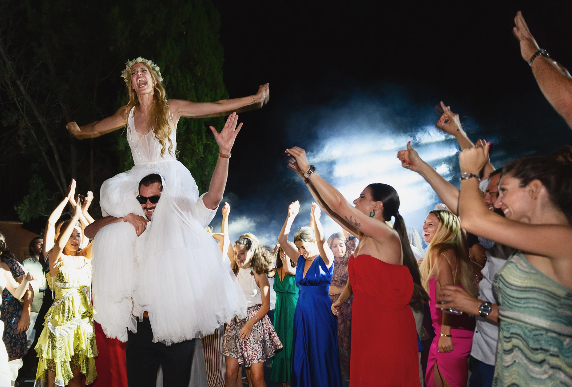 documentary wedding photographer greece